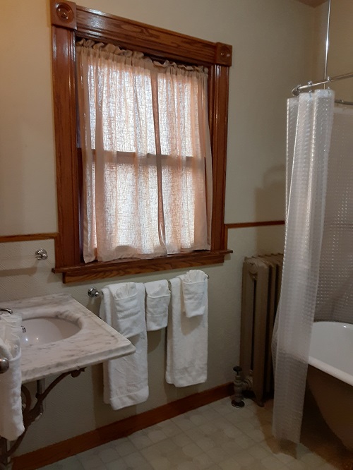 Hall Bathroom